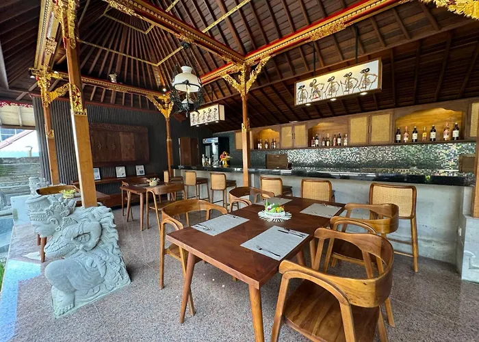 Hotel Puri Kantor Legacy - Heritage Palace 4*