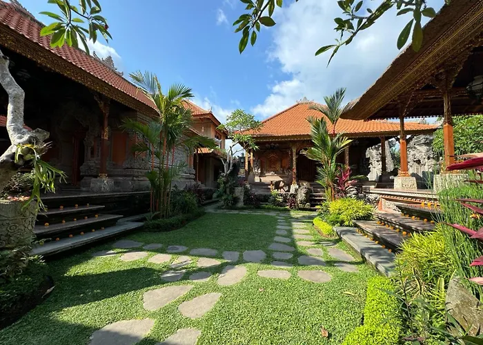Puri Kantor Legacy - Heritage Palace