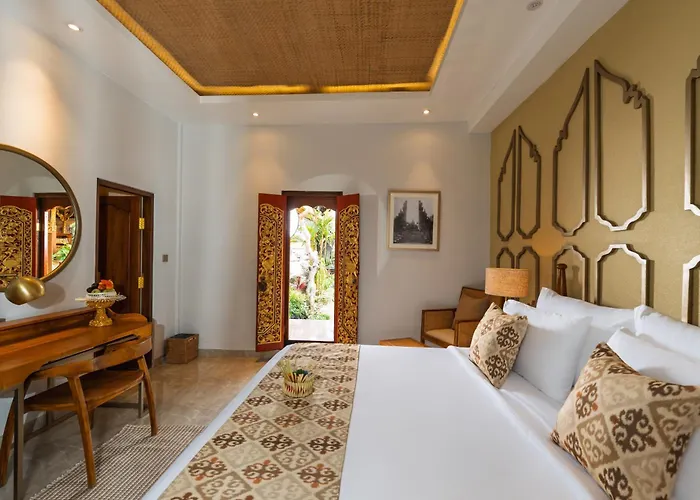 Puri Kantor Legacy - Heritage Palace Ubud