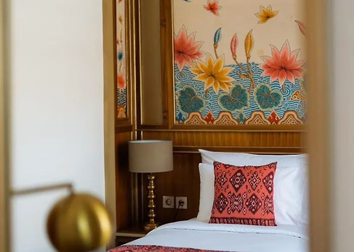 Puri Kantor Legacy - Heritage Palace Hotel