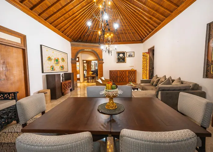 Puri Kantor Legacy - Heritage Palace Ubud