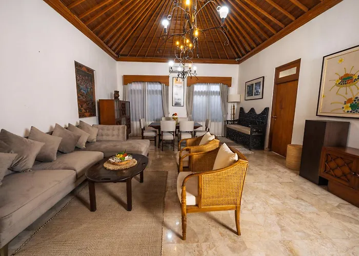 Puri Kantor Legacy - Heritage Palace Hotel