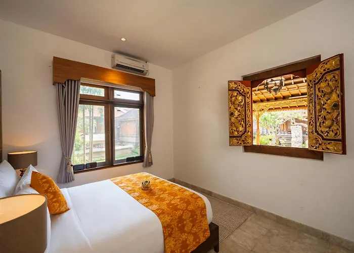 Puri Kantor Legacy - Heritage Palace 4*