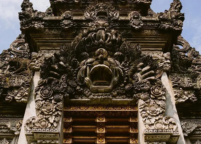 Puri Kantor Legacy - Heritage Palace