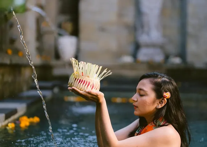 Puri Kantor Legacy - Heritage Palace Hotel Ubud